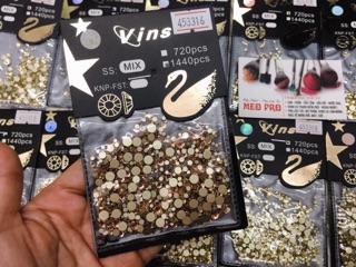Đá gắn móng tay chân  mix size đủ màu