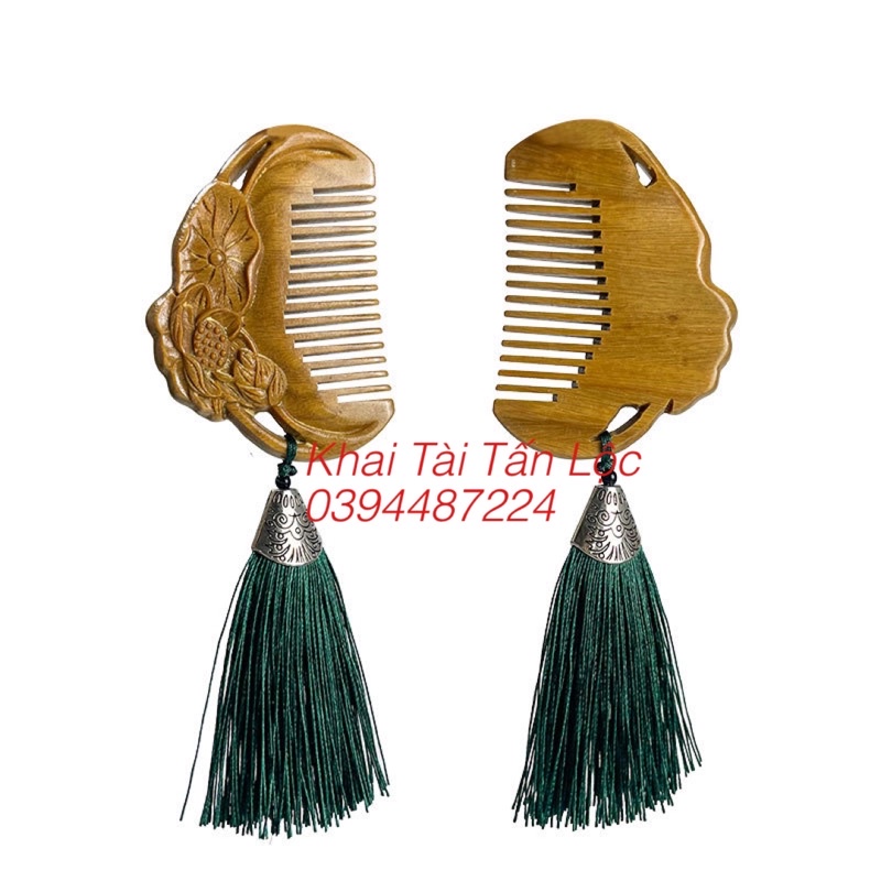 Lược khắc hoa sen gỗ đàn hương