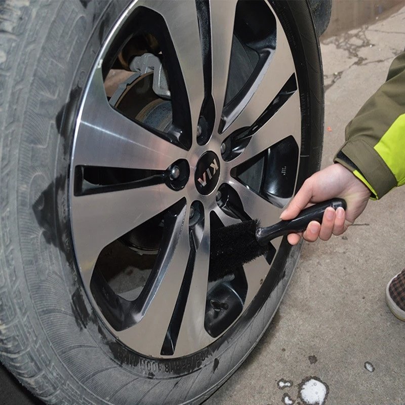 1 Bàn Chải Vệ Sinh Vành Bánh Xe Ô Tô