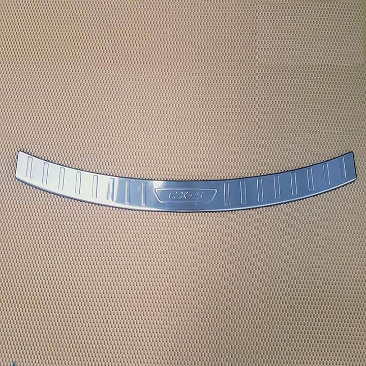 Nẹp cốp xe, chống trầy cốp ngoài Xe Mazda CX5 2018-2019 2020 2021 mẫu INOX