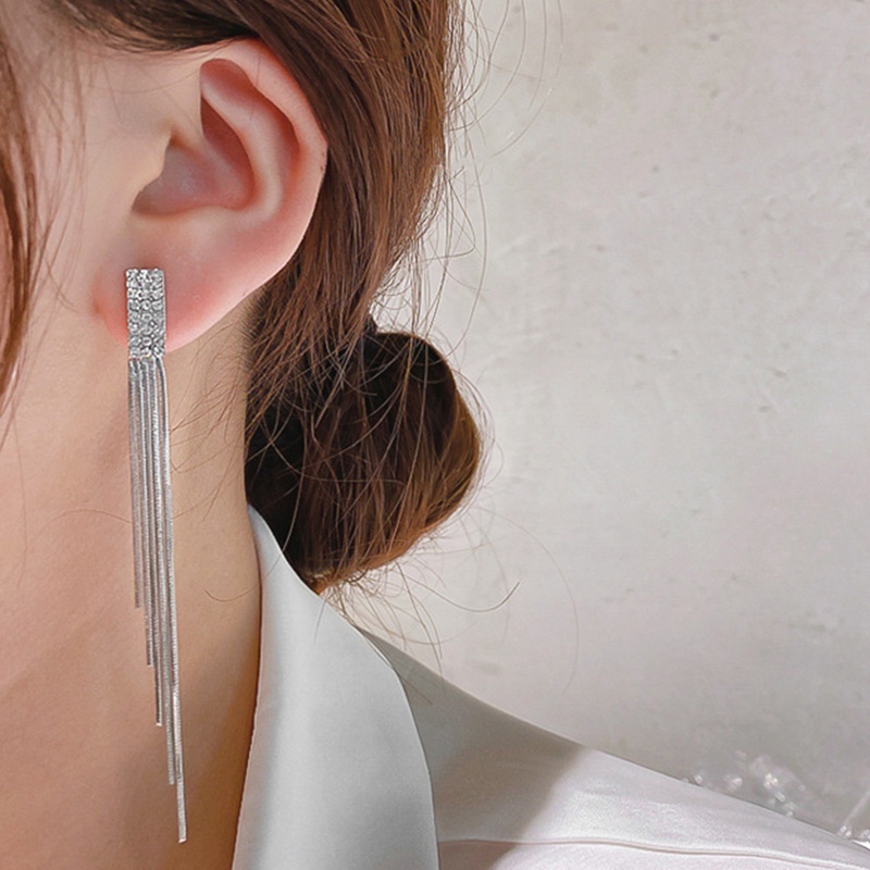 Bông Tai Tua Rua Dáng Dài Đính Đá 2022 Phong Cách Hàn Quốc Thời Trang Cho Nữ