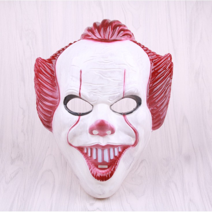 Mặt nạ quỷ trang trí tiệm Barber