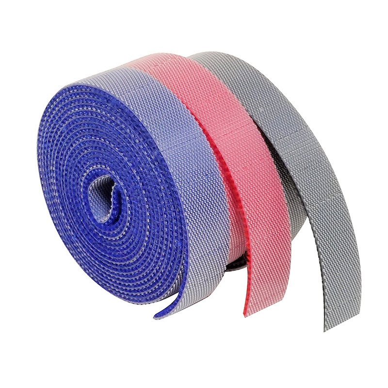 Cuộn băng gai dính dùng để thu gọn dây cáp tiện dụng kích cỡ 1cm x 1m