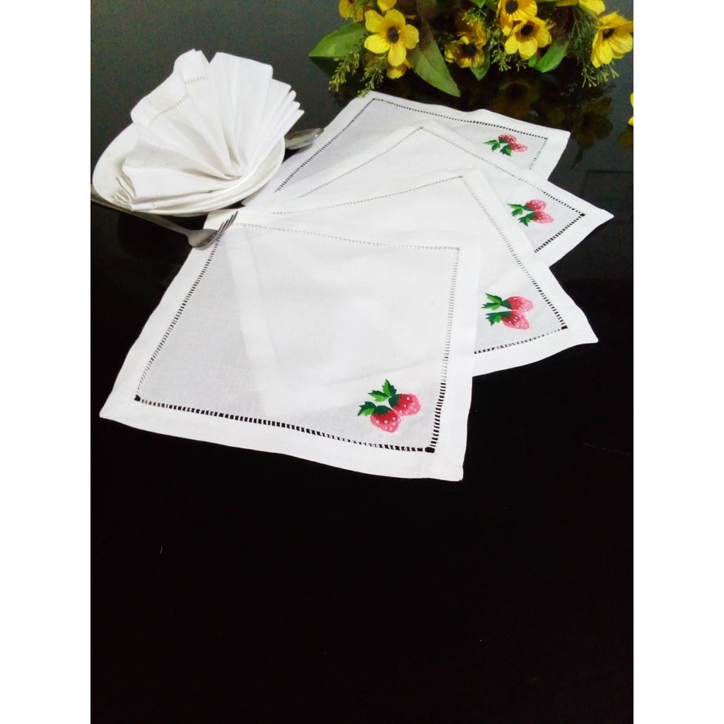 Khăn ăn thêu tay Tiệm Thêu Việt họa tiết ngộ nghĩnh