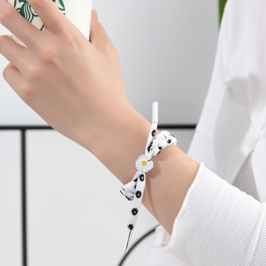 Vòng đeo tay thời trang nam nữ hoa cúc cực đẹp, kiểu dáng thể thao cá tính - MS18