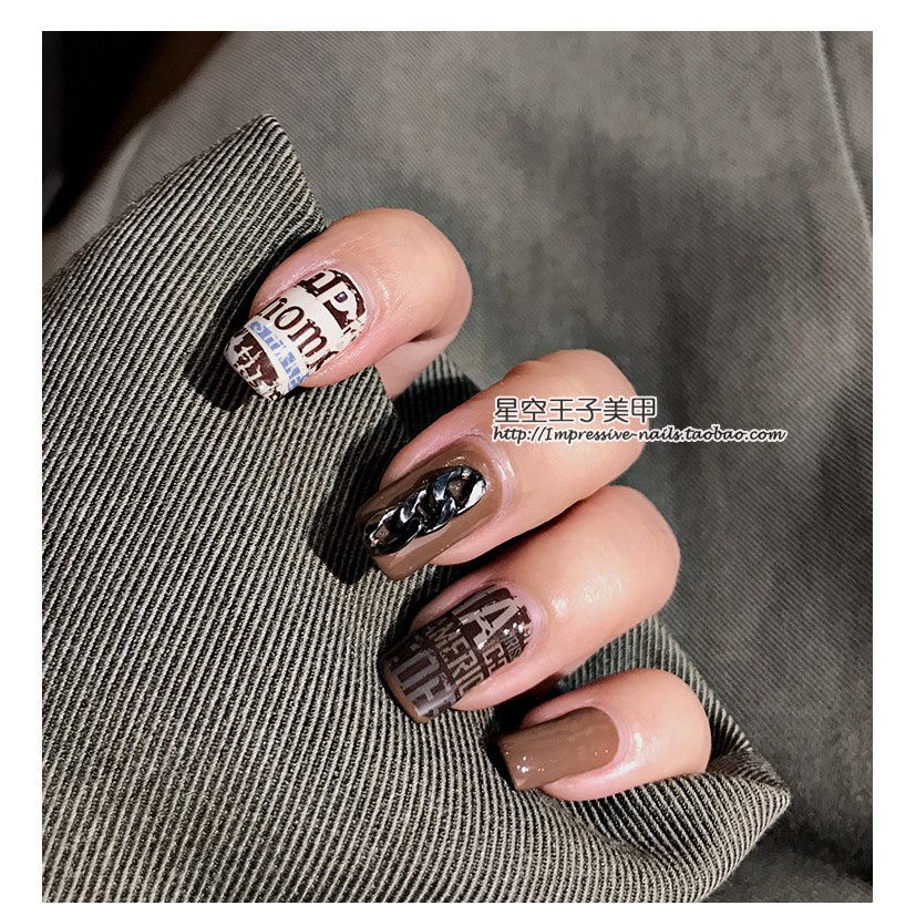 Foil dán nail hoạ tiết báo chí Thiên Di Nail