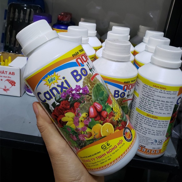 Siêu Canxi Bo kích rễ ra hoa đậu trái, chống nứt trái,rụng trái non,cứng cây xanh lá 500ml