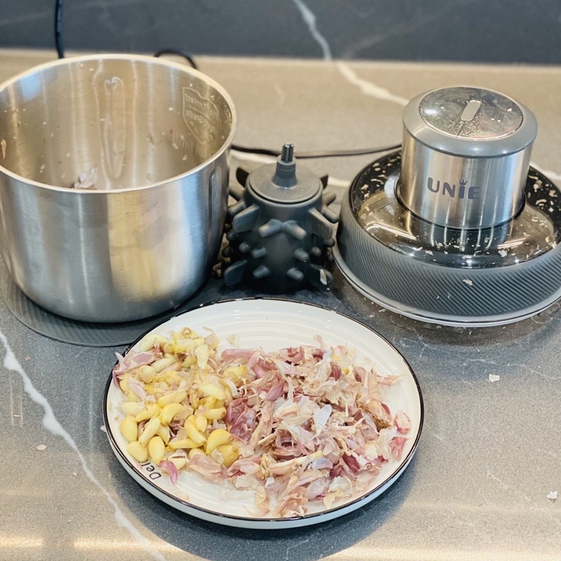 Máy xay thịt đa năng kèm trục bóc tỏi 300w cối inox UNIE màu xám