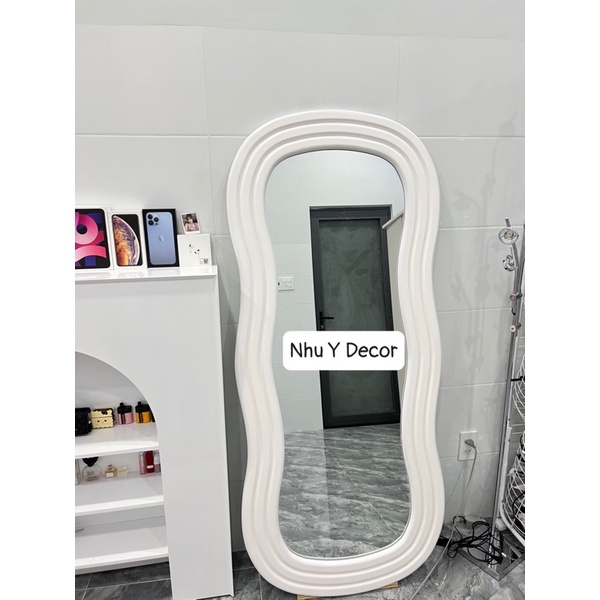 Gương lượn sóng dáng hạt đậu,  nịnh dáng, sang trọng, kích thước 170x70