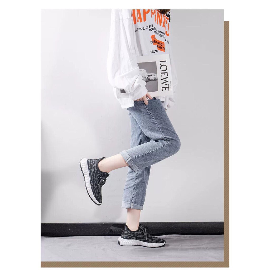 ( Xả hàng) Giày thể thao vải chữ