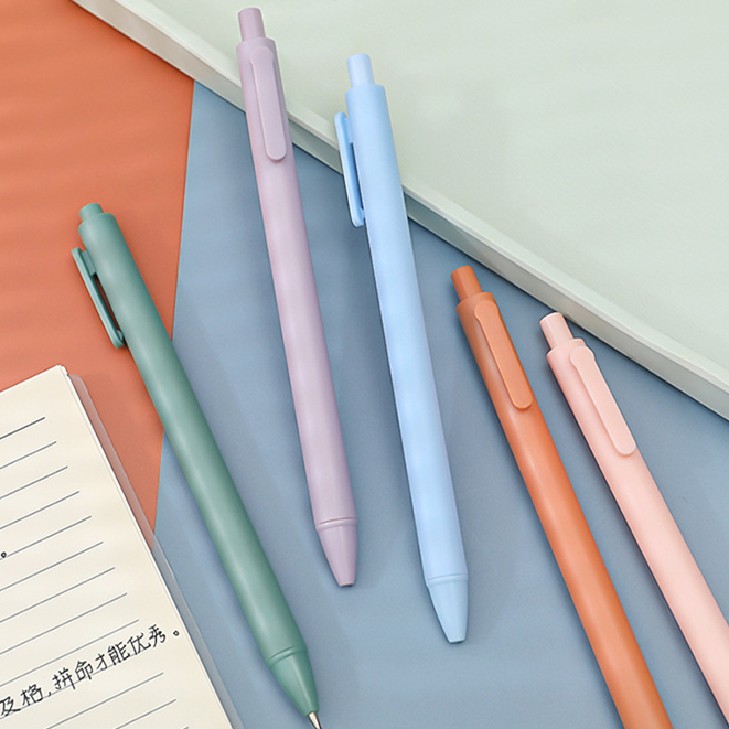 Bút mực gel thiết kế đơn giản tiện dụng cho học sinh/nhân viên văn phòng