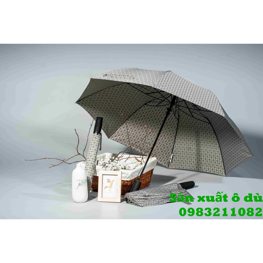 ô cầm tay, ô màu vuông xám dành cho chàng sành điệu, lịch lãm