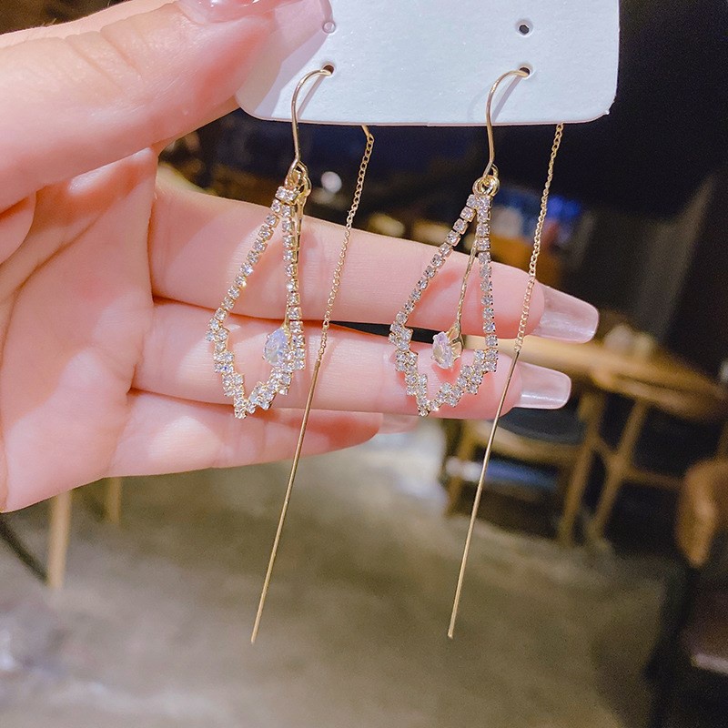 Đôi Bông Tai Dáng Dài Đính Đá Thời Trang Cho Nữ