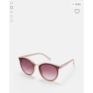 Kính đi nắng hãng Stradivarius