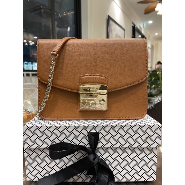 TÚI NỮ FURLA METROPOLIS HÀNG XUẤT MÀU DA BÒ SIZE 21