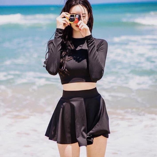 Bikini Đồ bơi áo tắm nữ dài tay đen dáng áo croptop chân váy phía trong quần đùi