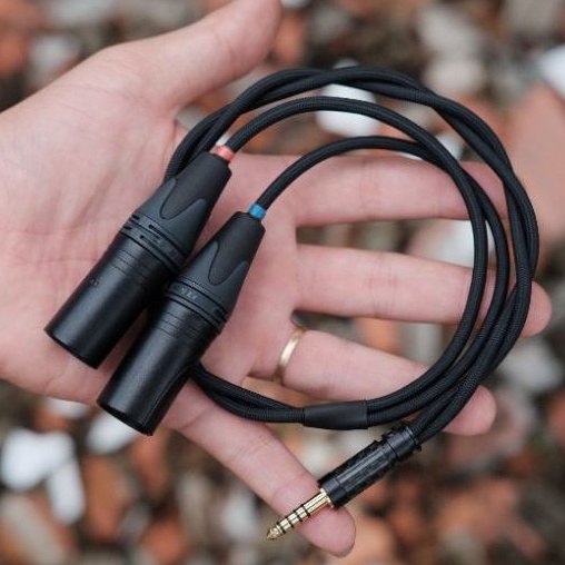 Cáp tín hiệu 4.4mm ra 2 đầu XLR 3PIN.