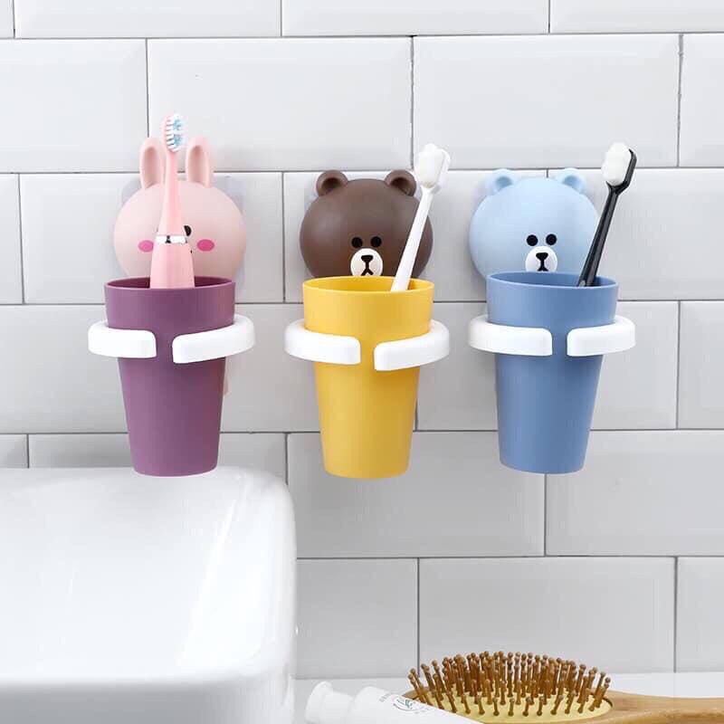 Cốc gấu nhựa dán tường cao cấp phù hợp với mọi loại tường với cốc RỜI rất tiện sử dụng