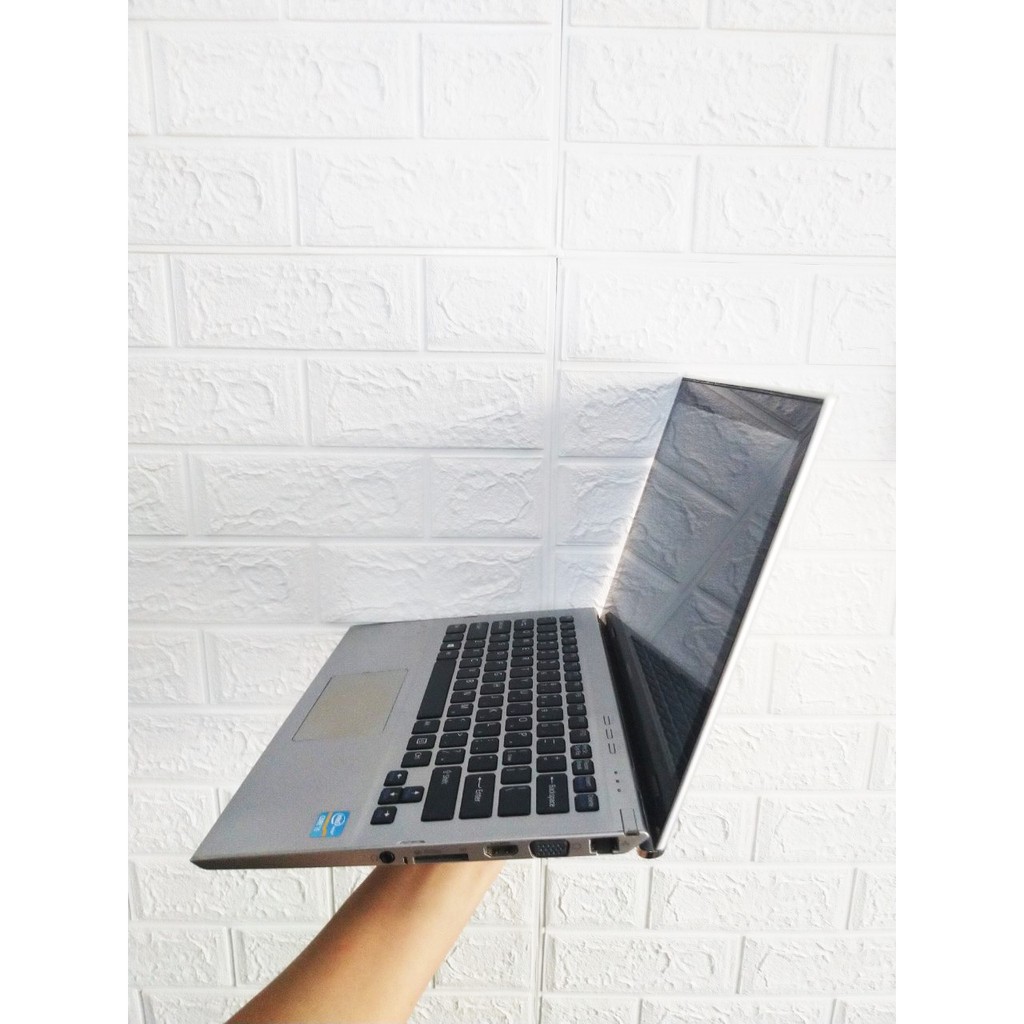 Laptop Sony vaio SVT13 dòng ultrabook siêu mỏng,Màn cảm ứng,Bàn phím sáng, siêu nhẹ, siêu nhanh khỏe | BigBuy360 - bigbuy360.vn