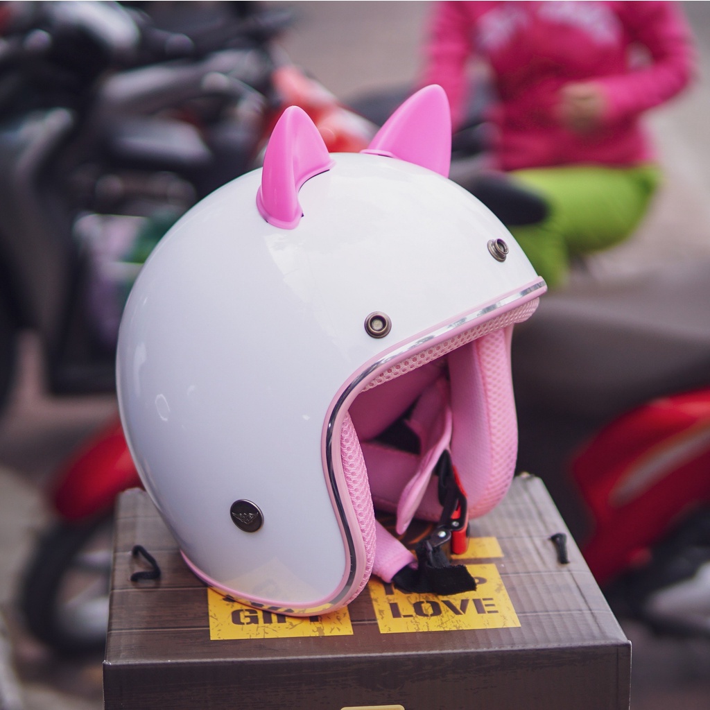 NÓN BẢO HIỂM 3/4 NTMAX TẶNG KÈM TAI THÚ NHỰA CAO CẤP (TRẮNG LÓT HỒNG - TAI HỒNG)