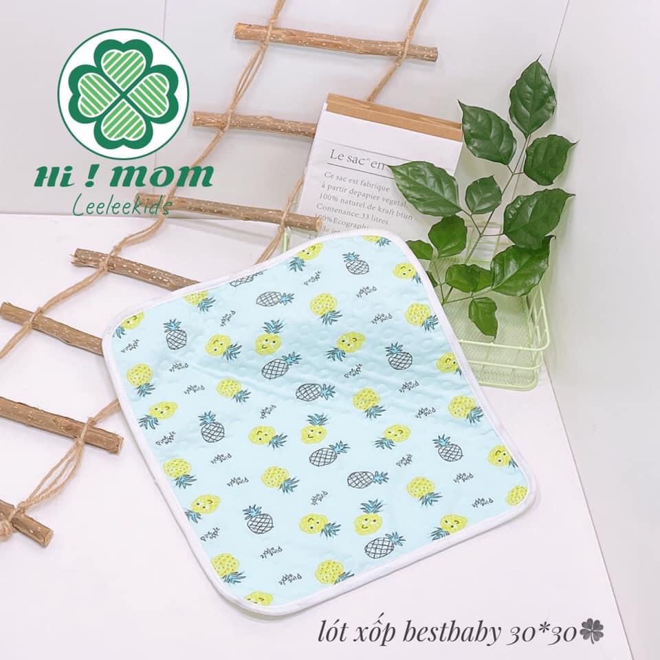 Tấm lót chống thấm Cotton họa tiết , thoáng khí, cho bé có thể giặt được- Mới