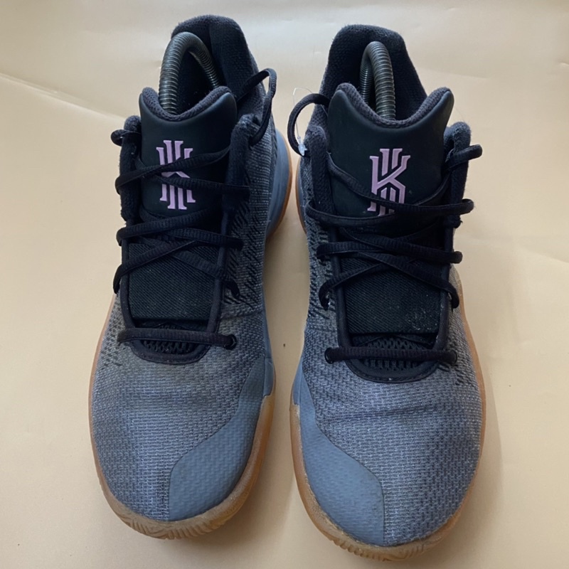 Giày chính hãng đã qua sử dụng