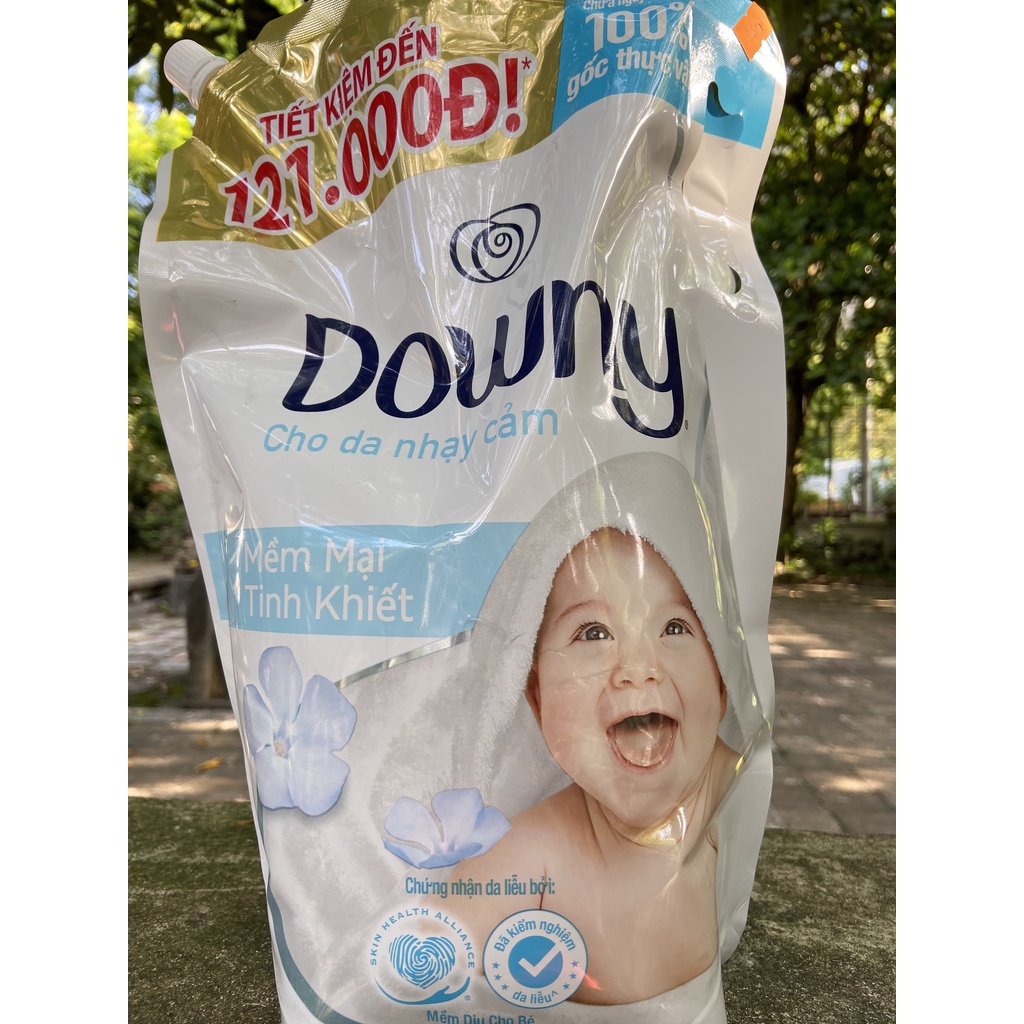 NƯỚC XẢ VẢI DOWNY MỀM MẠI TINH KHIẾT 2.6L