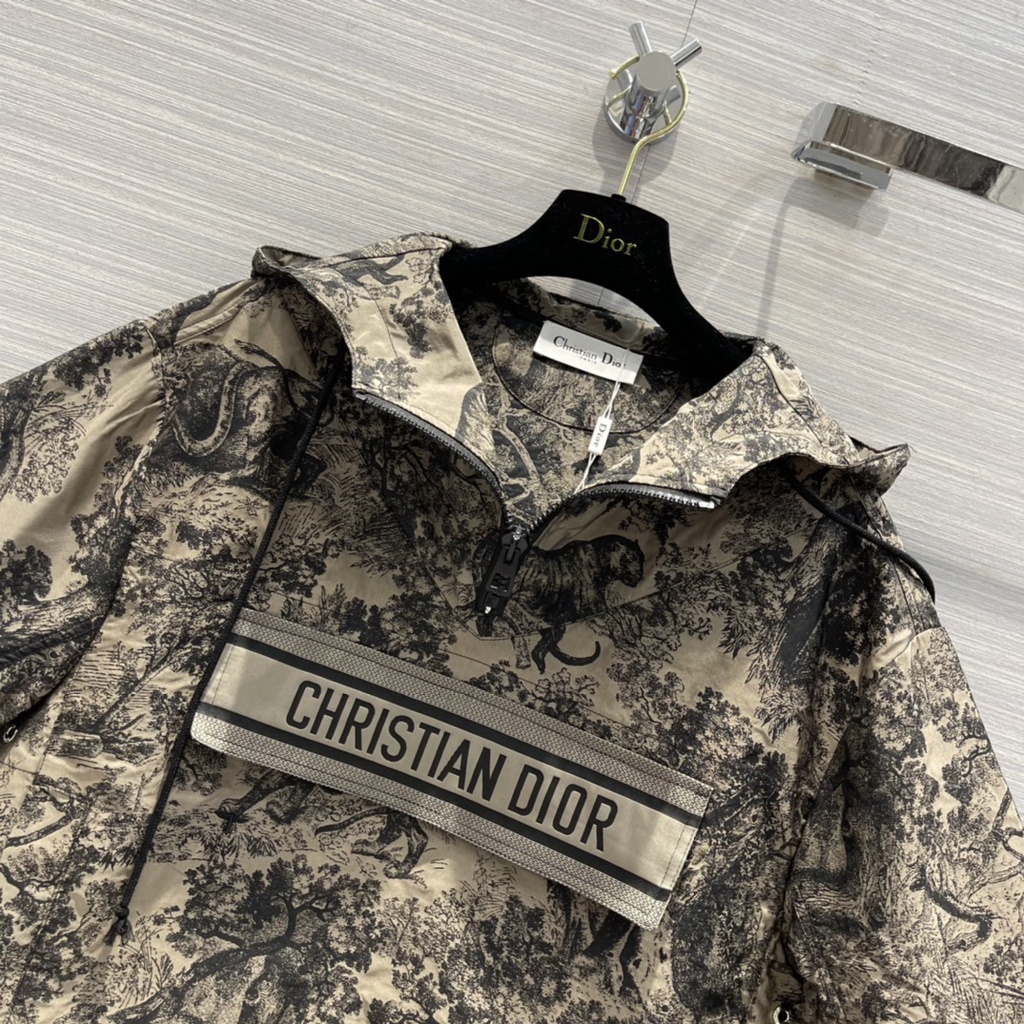 Áo khoác ngắn tay có mũ thời trang cao cấp Christian Dior CD