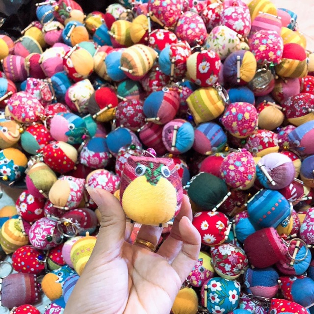 Móc khoá cú dân tộc