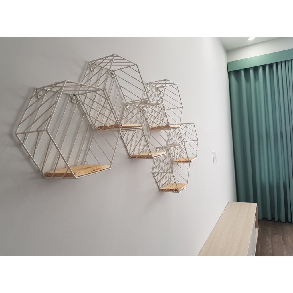 Kệ sắt treo tường trang trí