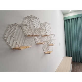 Kệ sắt treo tường trang trí