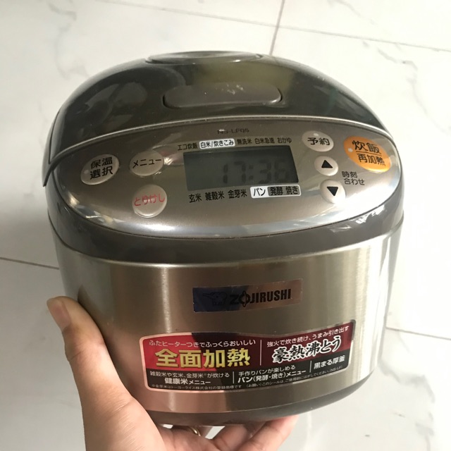 Nồi cơm inverter hiệu Con Voi nội địa Nhật