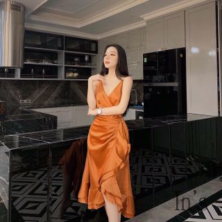 💋💋 váy lụa cao cấp cổ tim đuôi cá hothit