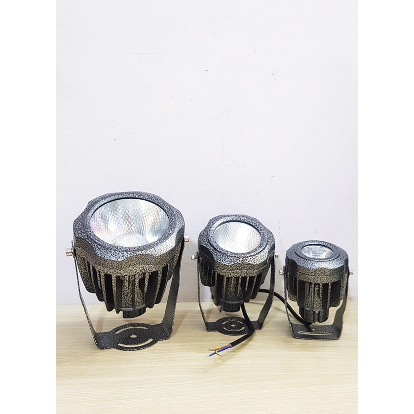 Đèn rọi cột trang trí ngòai trời siêu sáng chống nuớc cam kết giá tốt nhất thị truờng 10W 20W 30W bảo hành 1 năm