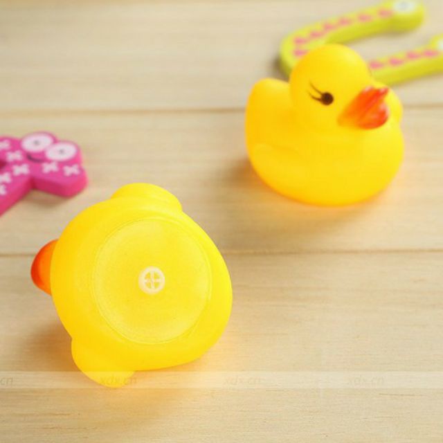 Đàn Vịt Thả Bồn Tắm Cho Bé Màu Vàng Kêu Tiếng chip chip