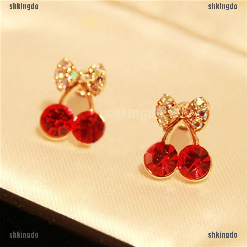 Đôi khuyên tai hình trái Cherry đính đá xinh xắn