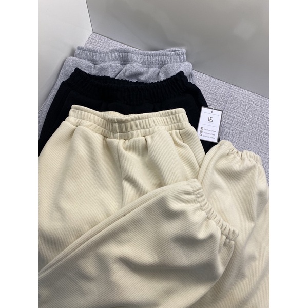 Quần nỉ trơn basic Lylyshop Unisex, kiểu quần jogger bo gấu chất vải nỉ tăm dày dặn freesize dài 90cm | BigBuy360 - bigbuy360.vn