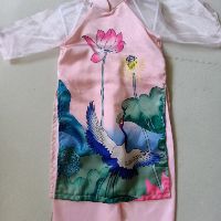 Áo dài hoa sen cho bé gái