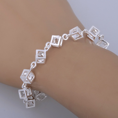 Vòng tay mạ bạc thiết kế kết nối khối vuông chứa hạt đá lấp lánh xinh xắn dành cho nữ