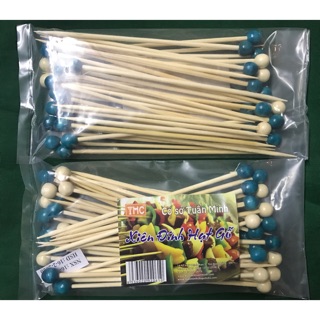 Xiên đính hạt gỗ