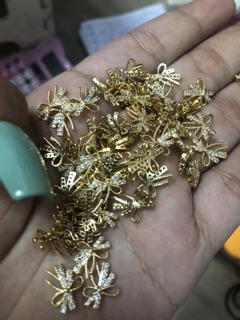 Charm nơ quốc dân