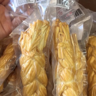 Phomai dây hun khói Nga