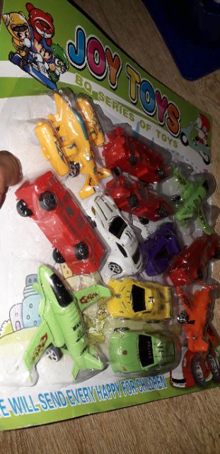 Sét 12 mô hình xe cứu hỏa và máy bay bằng nhựa chạy chớn