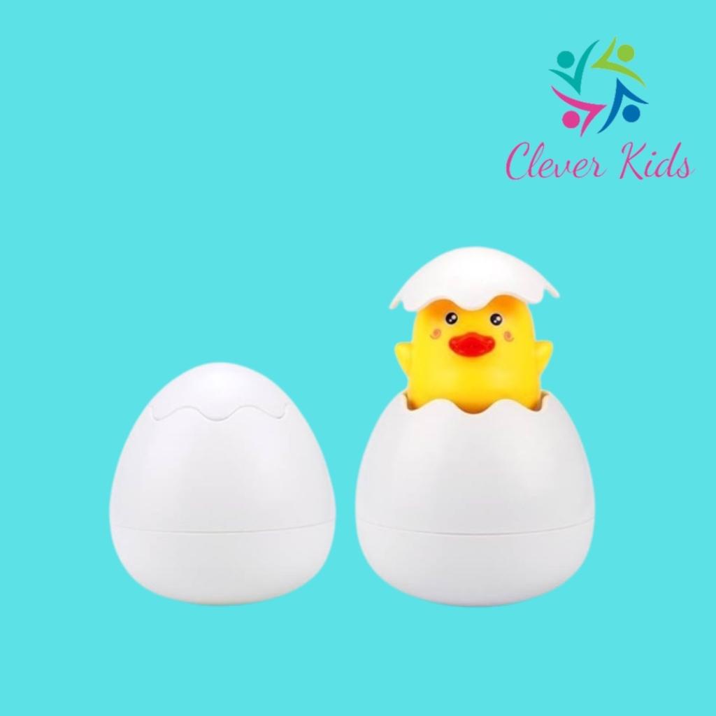 Đồ chơi trứng vịt tự nở phun nước bé sẽ rất thích mỗi khi đi tắm
