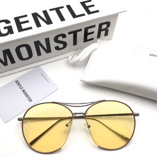 Model Gentle Monster