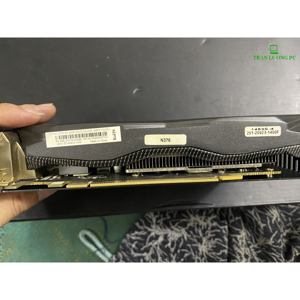 Card Màn Hình ZOTAC GTX 950 AMP Edition 2GB D5