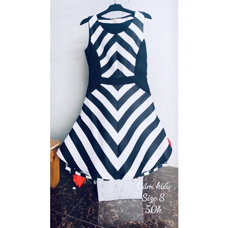 Đầm hai dây- sát nách kiểu