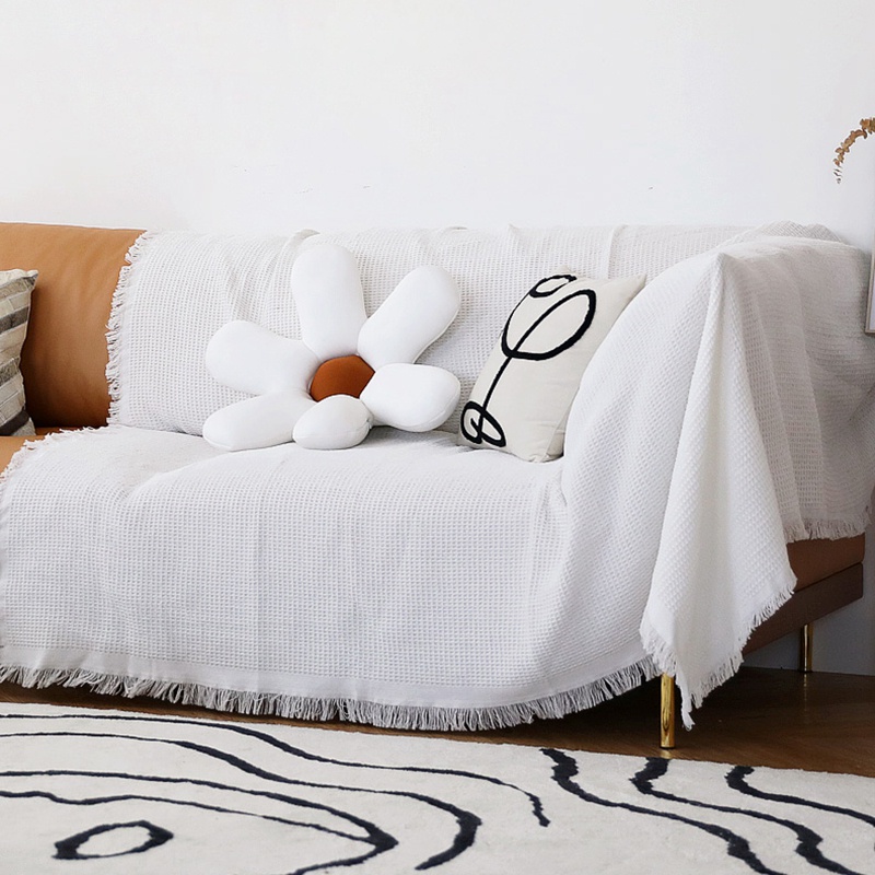 Chăn phủ sofa mềm mại phối tua rua xinh xắn