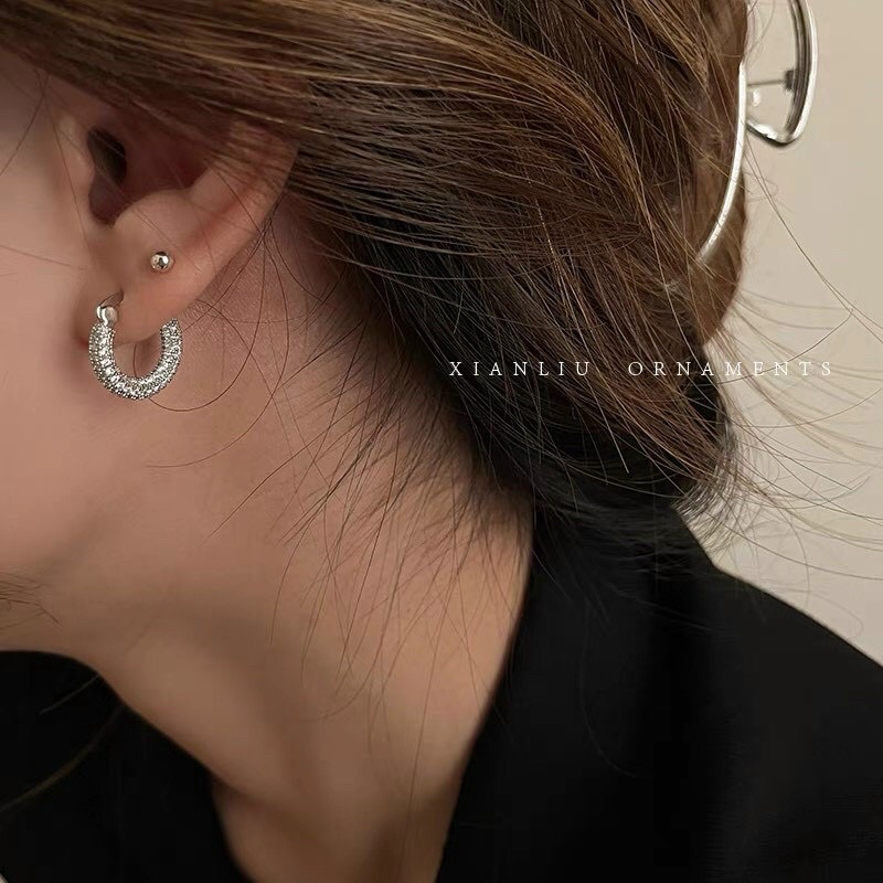 Khuyên tai full đá cz nhỏ siêu đẹp dày dặn bạc chuẩn đường kính tầm 1,2cmn