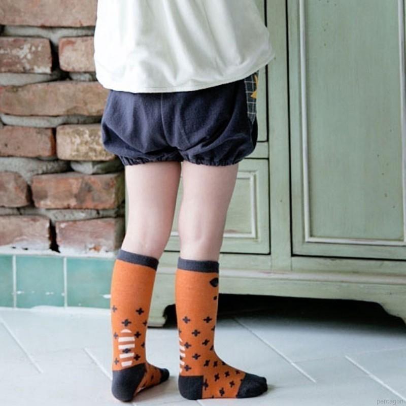 Đôi vớ họa tiết hoạt hình dễ thương cho bé yêu